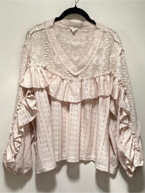 POL Lace Ruffle V-Neck Blouse in Cream